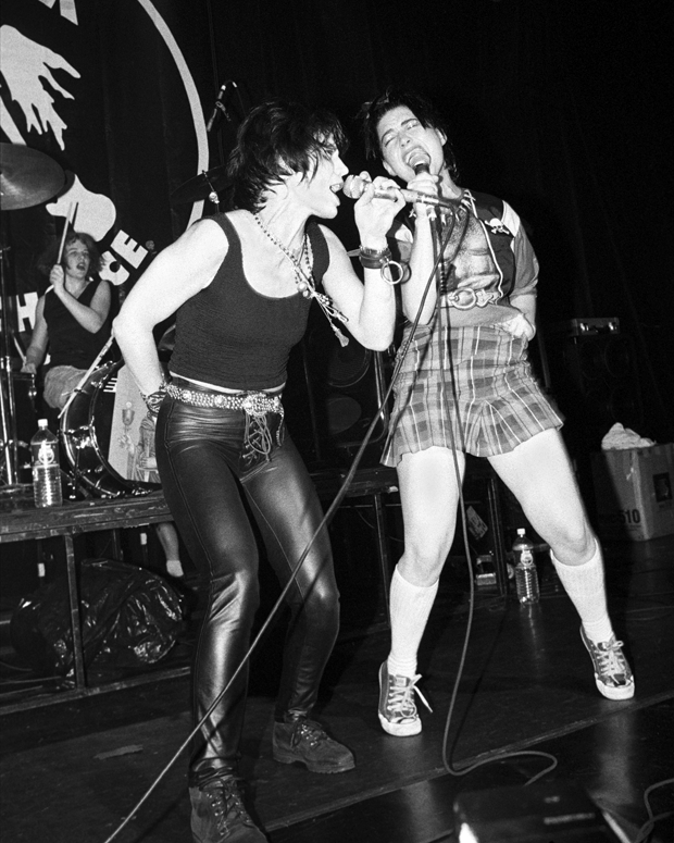 Bikini Kill and Joan Jett perform at NYC's Irving Plaza on July 14, 1994 / Photo by Ebet Roberts/Redferns