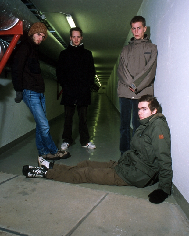 Sigur Rós in 1999, (L-R), Kjartan Sveinsson, Georg Hólm, Orri Páll Dýrason, Jónsi / Photo by Martyn Goodacre/Photoshot/Getty