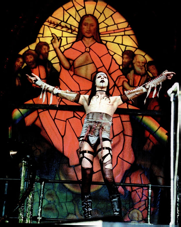 Manson at Ozzfest in 1997 / Photo by AP Photo/Michael Sypniewski