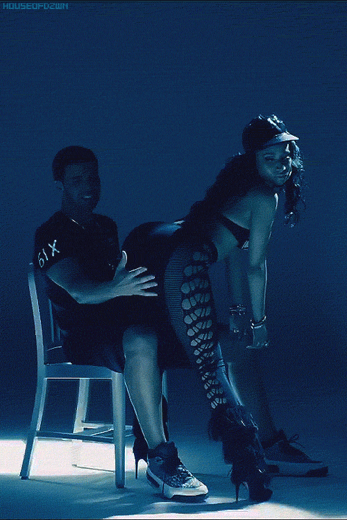 Drake Nicki Minaj Marina Abramovic Chair Anaconda Meme